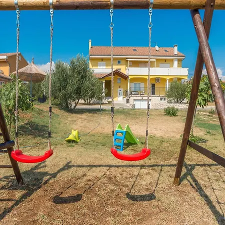 Magnificent Mande With Pool, Vrana Lake Villa Pakoštane